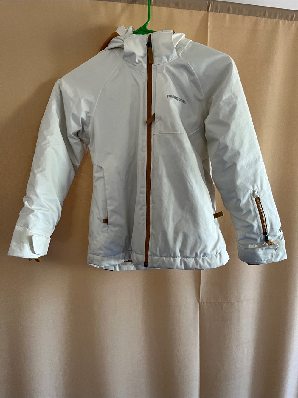 Patagonia Kids White Hooded Insulated Puffer with Tan Trim